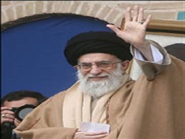 روایت خواندنی سفر امام خامنه ای به شهر دارالعباده یزد از نگاه یک مستندساز