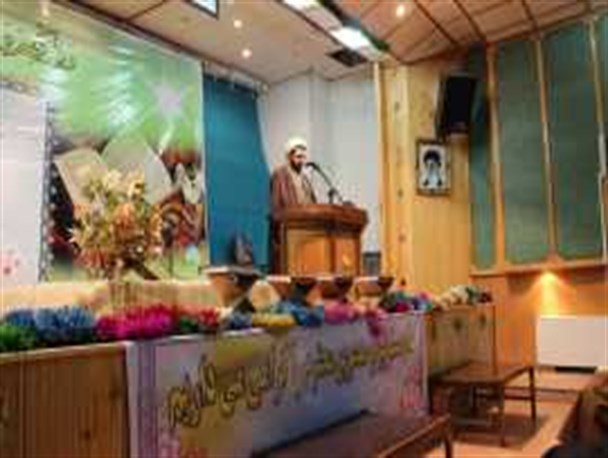 برگزاری محفل قرآنی اسلامشهر با حضور قاریان بین المللی/دشمن می خواهد با شبکه های ماهواره ای اسلام را خدشه دار کند