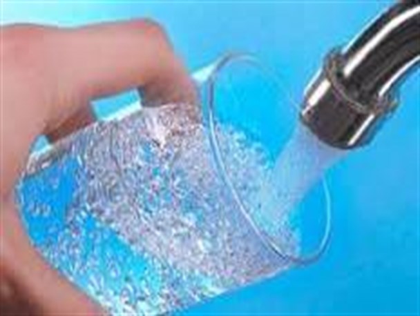 یکی از مهم‌ترین معضلات اهالی باغ‌نظر نبود آب‌شرب بهداشتی است
