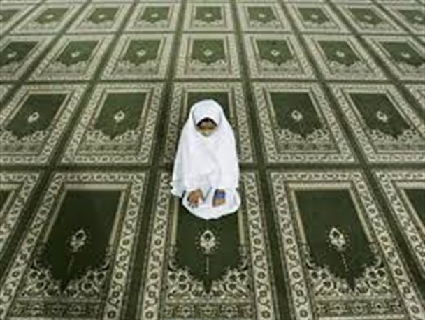 اهمیت اقامه نماز در مدارس شهرستان سرپل ذهاب