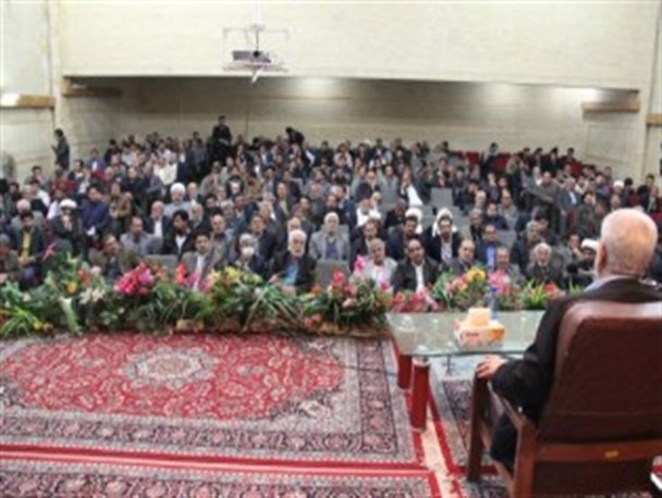 تصاویر نشست مردمی دکتر شهریاری در دانشکده پرستاری