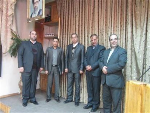 تلاش جریان خاص برای کنار زدن یک مدیر در آذربایجان غربی