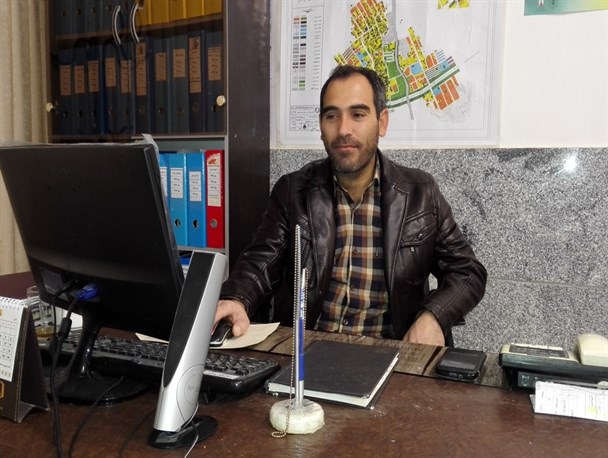 اهدای 4 هزار متر زمین برای ساخت مرکز بهداشتی درمانی شهر ایور