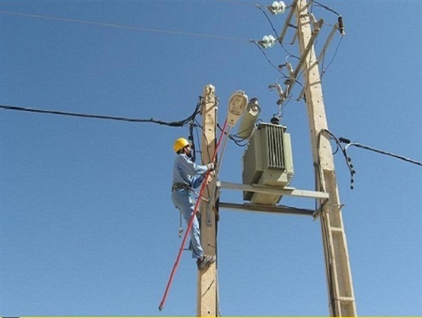تبدیل 59 کیلومتر شبکه فشار ضعیف به کابل خودنگهدار در شازند