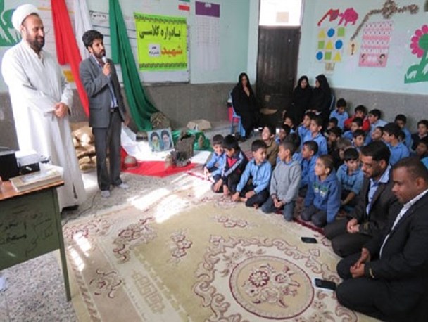 برگزاری یادواره کلاسی شهدا در حاجی آباد برگزار شد