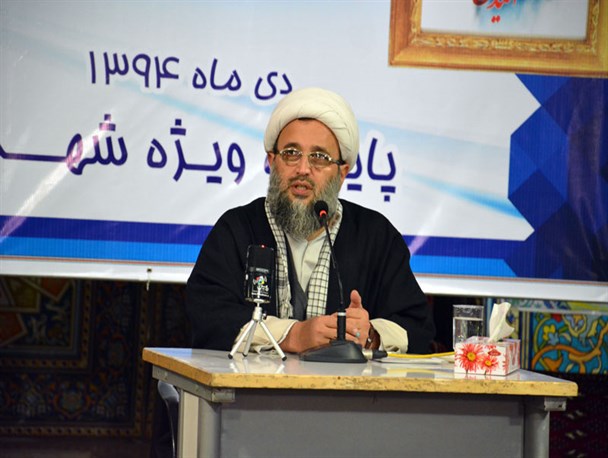 سخنرانی جنجالی حاج احمد پناهیان در مصلای نماز جمعه شهریار+صوت