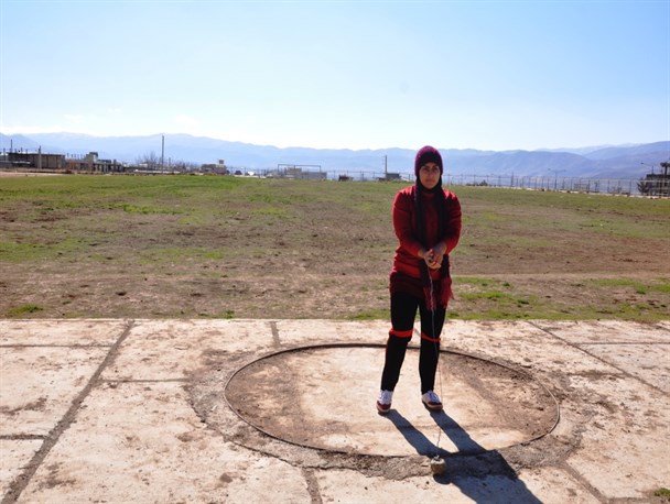 بانوی قهرمان ملی پوش یاسوجی که با کفش 30 هزار تومانی تمرین می کند + تصاویر