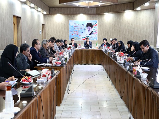 مقصر انحراف برخی از جوانان ما مسئولان هستیم