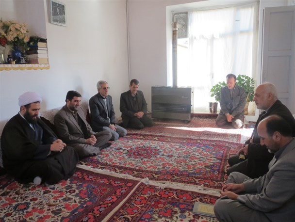دیدار با خانواده های معظم شهدا در شهرستان سنقروکلیایی+تصاویر