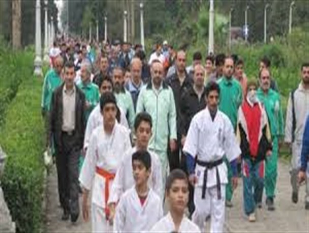 پیاده روی بزرگ خانوادگی در شهرستان رامسر با شعار لبیک یا رسول الله(ص) برگزار می شود