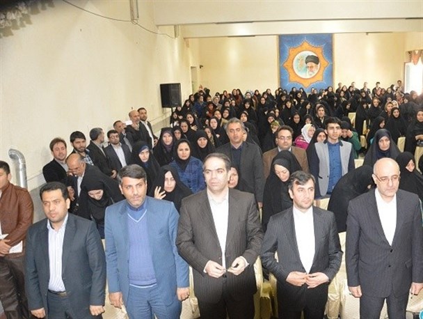 همایش انقلاب و منزلت زن در اجتماع در شهرستان بهارستان برگزار شد+تصاویر
