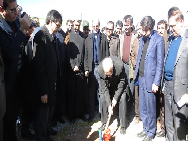 کلنگ آغاز عملیات  طرح  تولید تایر خودرو  در دشت دهگلان به زمین زده شد