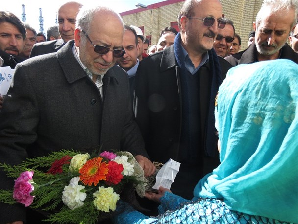 وزیر صنعت معدن و تجارت جهت افتتاح کارخانه استحصال طلای ساریگونی به قروه آمد + تصاویر