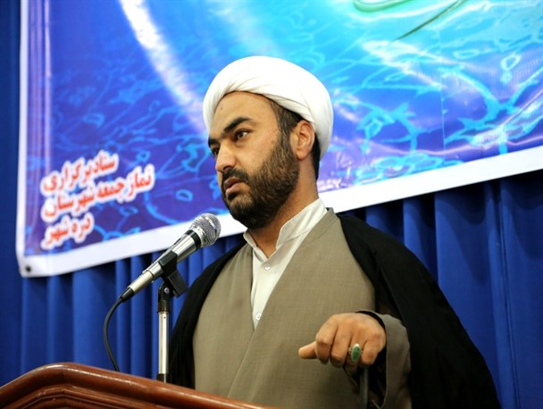 برخی با استفاده از آبروی بیت امام به دنبال آبروی از دست رفته خود هستند