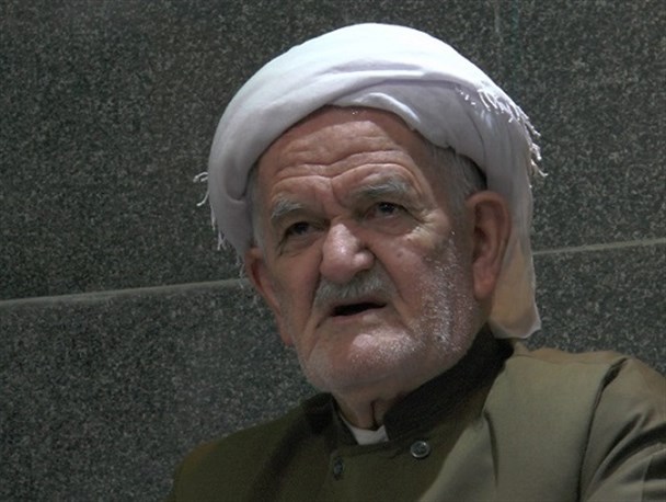 اطاعت از دستورات رهبری جزء واجبات دینی است