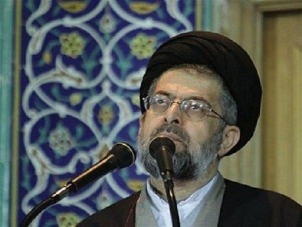 کسی اجازه ندارد با فهم خود سخن امام را تفسیر بکند