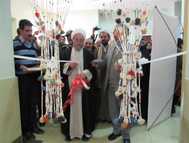 آثار هنرمندان گلپایگانی به نمایش در آمد