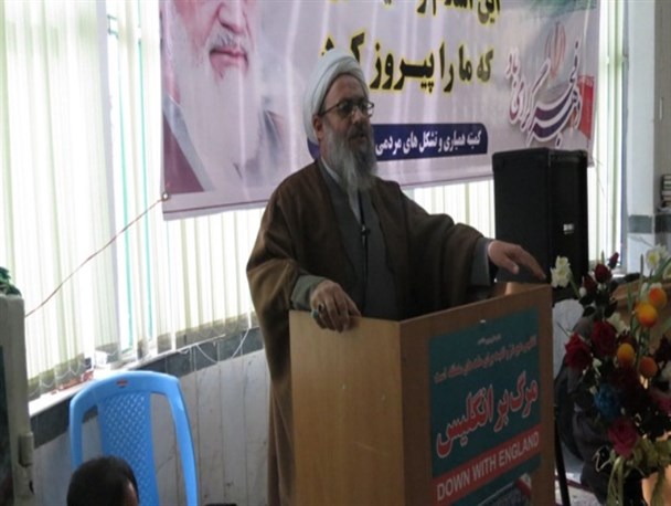 امام خمینی(ره) ثابت کرد که اسلام مایه سعادت نوع بشر است