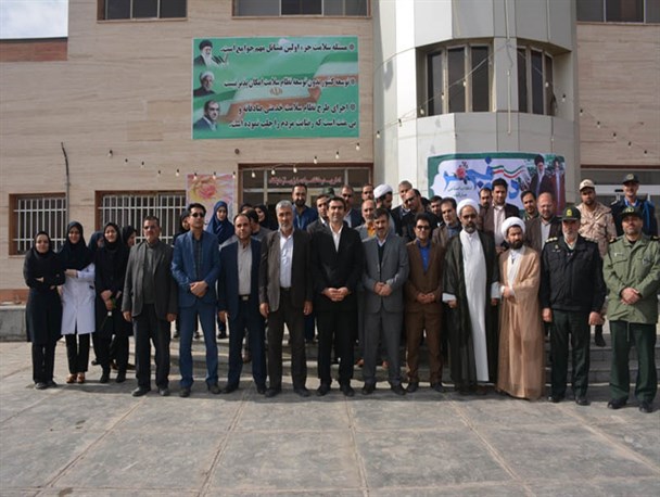دیدار جمعی از مسئولین شهرستان سرایان با پرستاران بیمارستان حضرت امام علی (ع) سرایان/ تصویری