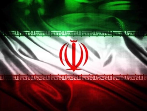 نصب پرچم در محلات، بهترین راه فضاسازی در ایام دهه فجر