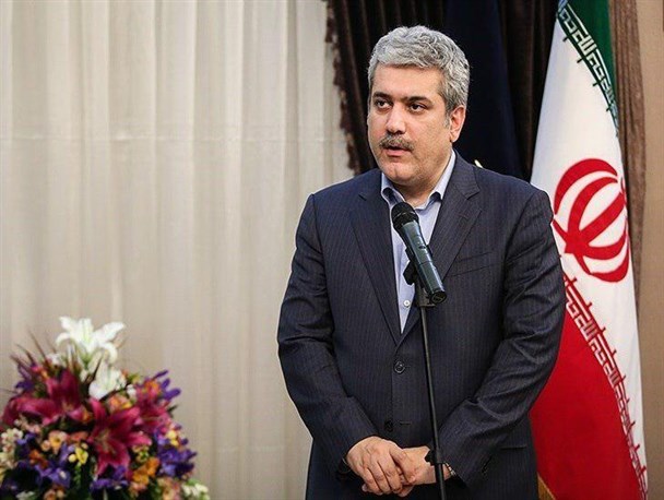 بچه‌پولدارها کارآفرین نمی‌شوند چون مفت‌خور بزرگ شده‌اند/ اقتصاد ایران مثل بازی فوتبال است، دولت بازی می‌کند و مردم تماشا می‌کنند