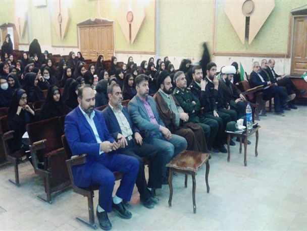 نوجوانی دوره انتخاب راه و هدف زندگی و سکوی پرش و موفقیت هر فرد است