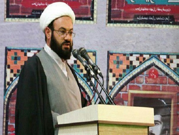 برخی به دنبال انحراف اذهان عمومی و لکه‌دار کردن عزت انقلاب اسلامی هستند