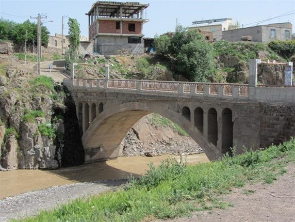 روستایی با قدمت 1400 ساله/آیا فیروز آباد شهر می شود؟