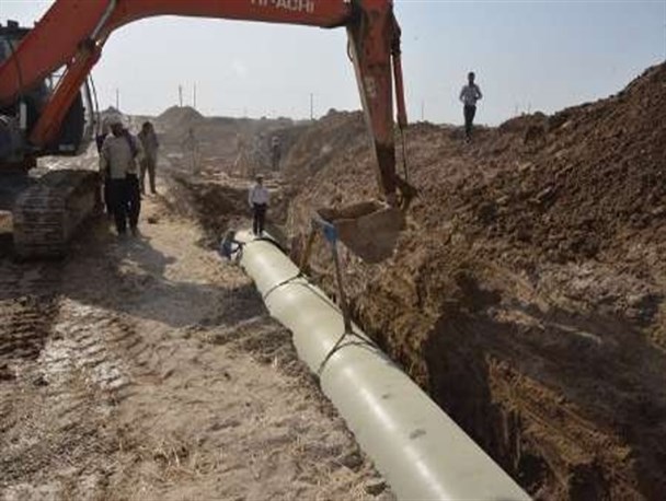 پیشرفت فیزیکی بیش از ۶۲ درصدی طرح انتقال آب/ اشتغال ۳۰۰ نفر در کارخانه لوله زابل