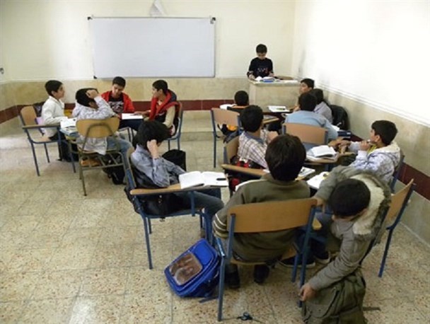 غیبت ۱۷روزه معلم روستای نرگاه و سرگردانی دانش آموزان/هیچکس پاسخگو نیست