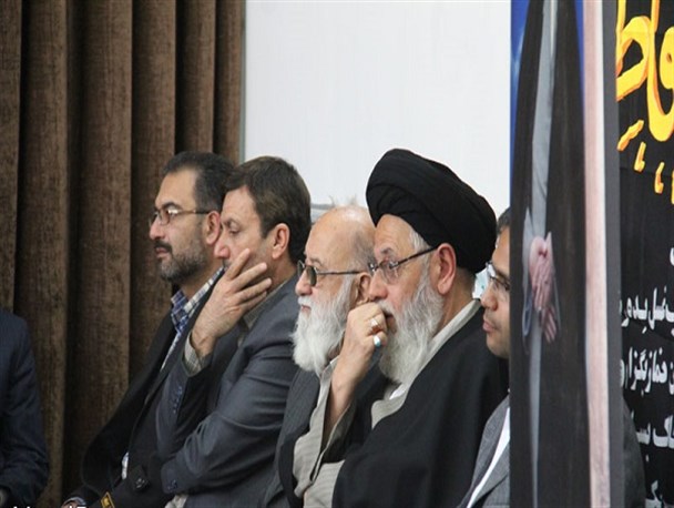 تصاویر/ دیدار «مهدی چمران» با امام جمعه بخش مرکزی یزد