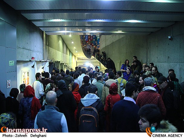 از غیاب دبیر و انتشار خبر هزینه های زاید تا حضور بادیگاردهایی برای جداسازی اهالی رسانه از سینماگران/ تلاش مدیران برای برگزاری بدترین سال جشنواره!