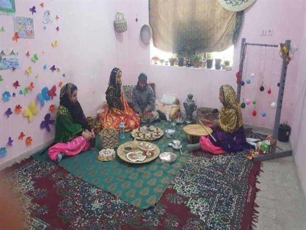 جشنواره صنایع دستی و دستاوردهای دانش آموزان در دیلم+تصاویر