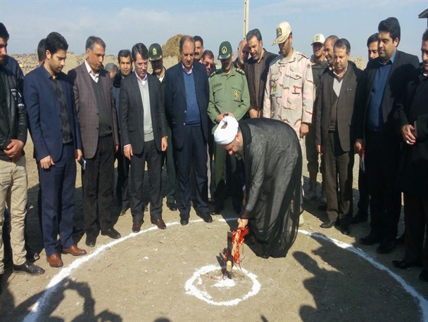 کلنگ زنی مدرسه سه کلاسه در پلدشت+ تصاویر