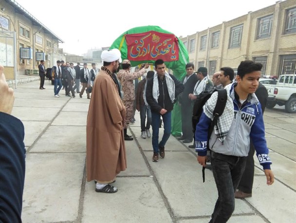 اعزام دانش آموزان هرسینی به مناطق عملیاتی جنوب کشور+ تصویر