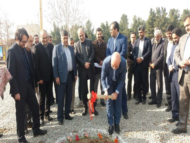 ۲ سرای محله در قرچک کلنگ‌زنی شد
