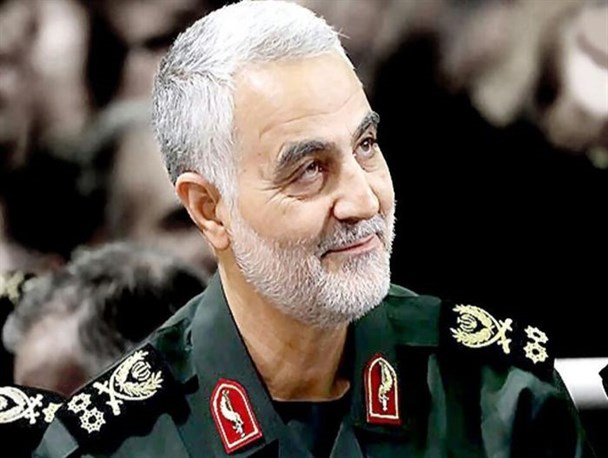 سحرگاهی که ما، در بلخ، خوابِ تلخ می‌دیدیم/خبر دادند از بغداد، عطرِ قند می‌آید!