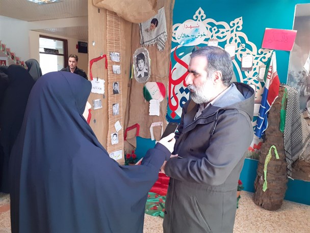 فعالیت ۷ هزار انجمن اسلامی در کشور/ برگزاری نمایشگاه انقلاب گام مثبتی در جهت آشنایی نسل جوان با آرمان‌هاست