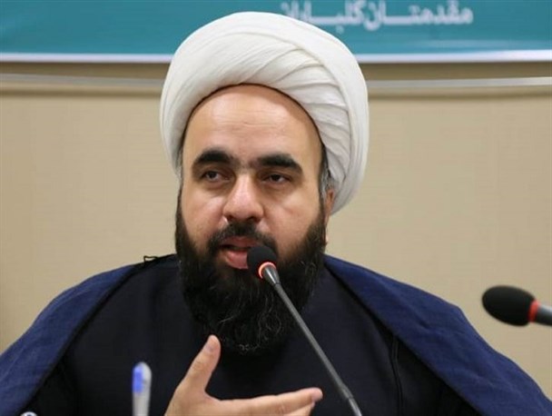 تصاویر دوران انقلاب یزد در تابلوهای شهری به نمایش درآمد