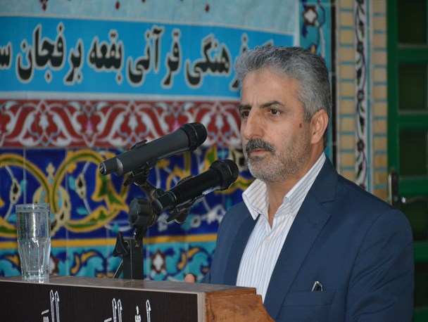 تملق و چاپلوسی تعطیل است/ تمامی تهمتها را فراموش می کنم/ دارودسته ای با خود نیاورده ام+گزارش تصویری