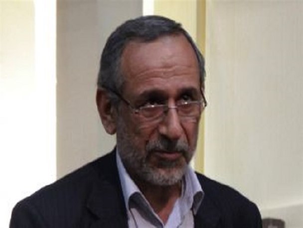 سپاه همچون ستاره ای در نگین انقلاب نور افشانی می کند