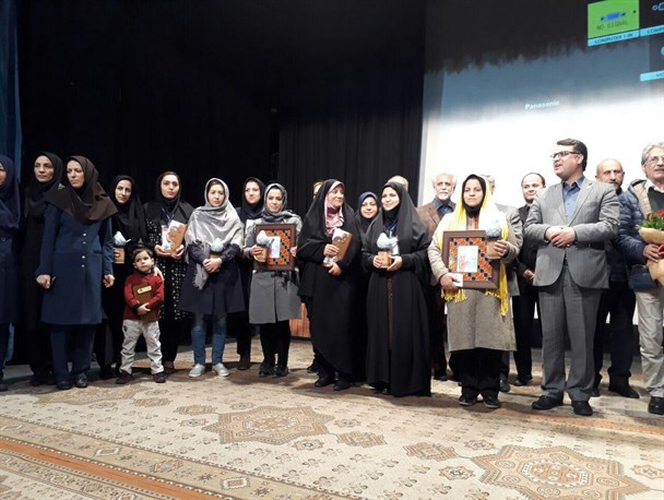 کسب رتبه برتر کشوری مهدغنچه های هلال نیر در جشنواره ملی قصه گویی مهر