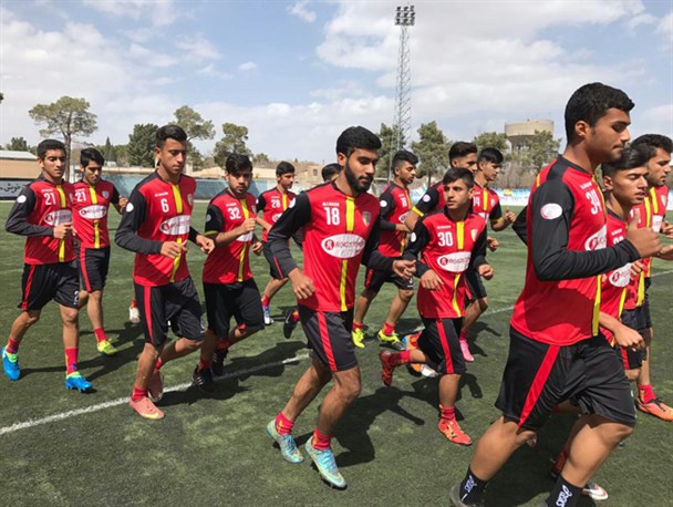شکست البدر بندرکنگ در مقابل گل گهر سیرجان + تصاویر