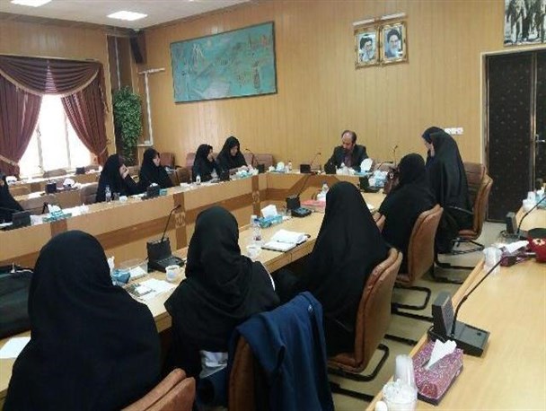 برگزاری نشست  بزرگداشت روز زن و ولادت حضرت فاطمه(س) در شهرستان دماوند