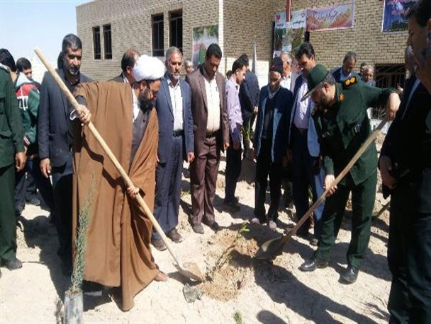 جشن درختکاری در شهرستان خاتم برگزار شد +تصاویر