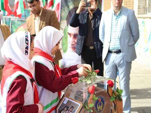 برگزاری جشن نیکوکاری در مدارس پلدشت+تصاویر