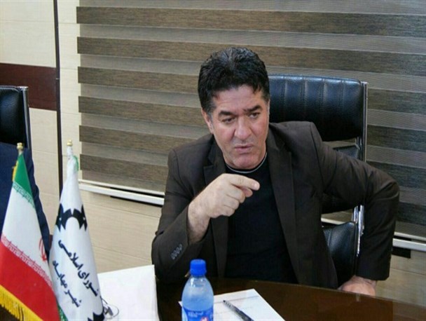 پاسخگویی در خصوص پرداخت حقوق کارکنان وظیفه شهردار است نه اعضای شورا