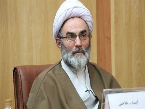 اروپائیانِ یدک کش آمریکا به درد ما نمی خورند/ تا دولت به پایان نرسیده بیمارستان ۱۰۰۰ تختخوابی گیلان، احیای رودخانه های رشت و پسماند سراوان عملیاتی شود