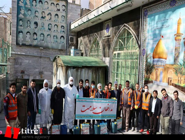 بسیجیان البرز در برابر ویروس چشم بادامی قد علم کردند+ تصاویر