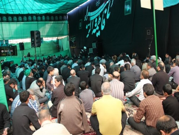 تکیه امیرچقماق یزد با برپایی خیمه عزا، پذیرای سوگواران فاطمی بود +تصاویر